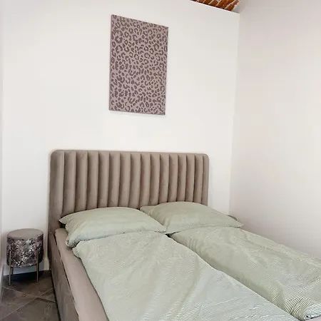 Apartment Dmr Gold *